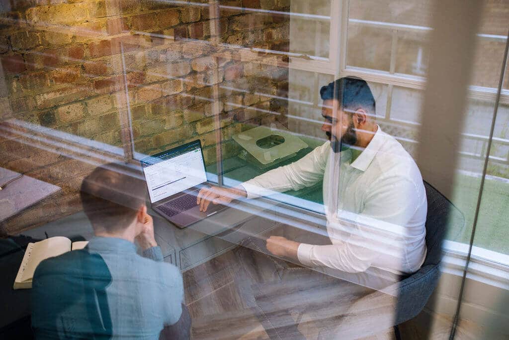 62384d075038e0198c94b215_GRIPPEDOFFICE_03.2022_ARC.tombiddle_TB.jpg0168 (1)